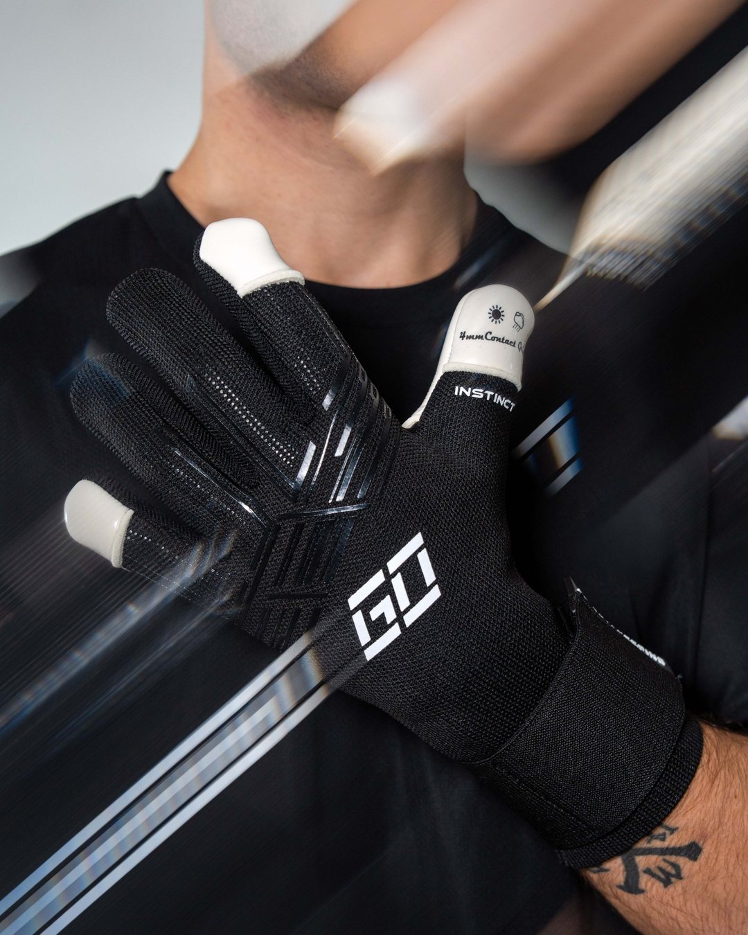 GO Instinct Black in movimento