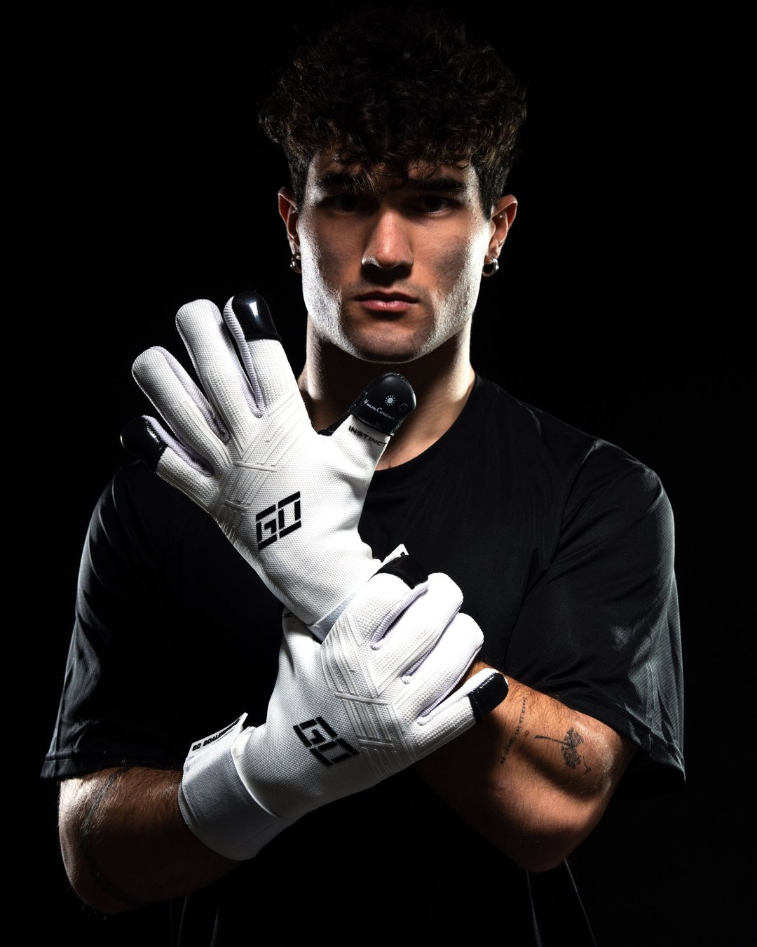 GO - New Instinct - White